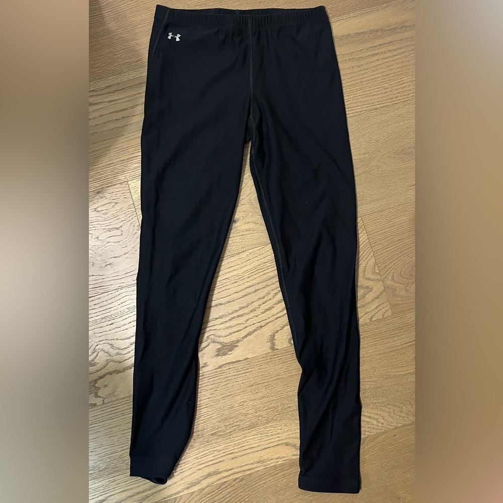Women’s Under Armour Black Leggings-Medium